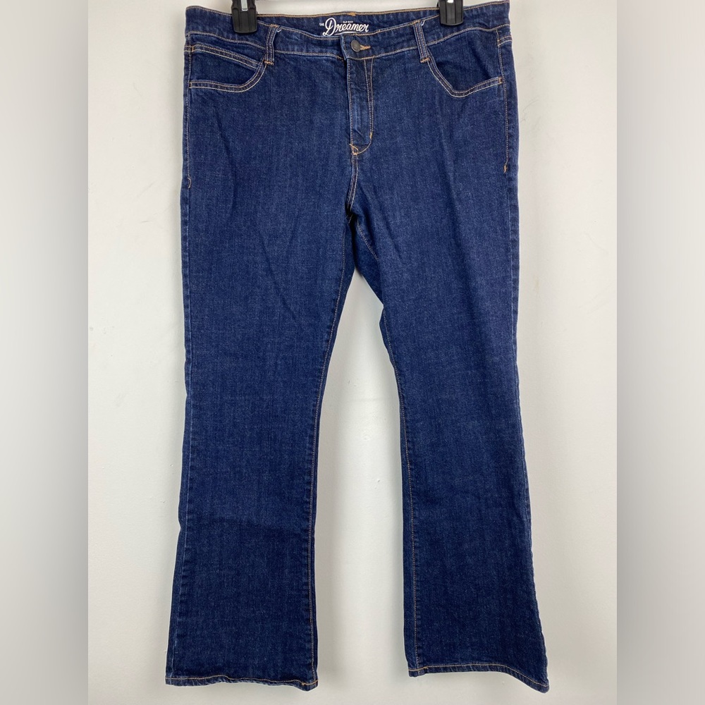 Old Navy size 16 Regular Women’s The Dreamer Blue Denim Bootcut Jeans